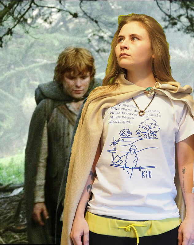 Blond nerd posing as a hobbit